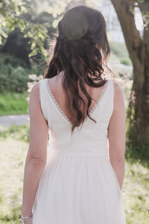 Boho Hochzeitskleid mit Spitze, Tüllrock und Rückenausschnitt